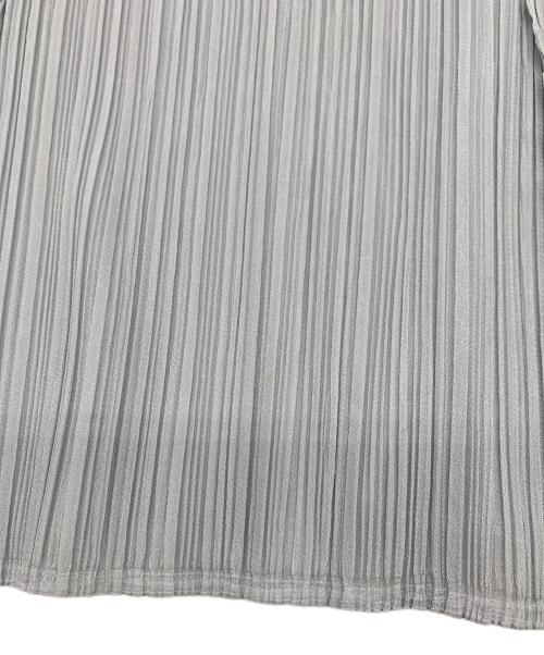 PLEATS PLEASE ISSEY MIYAKE（プリーツプリーズ イッセイミヤケ）PLEATS PLEASE ISSEY MIYAKE (プリーツプリーズ イッセイミヤケ) ■プリーツガウチョパンツ ライトグレー サイズ:1の古着・服飾アイテム