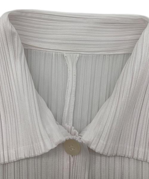 PLEATS PLEASE ISSEY MIYAKE（プリーツプリーズ イッセイミヤケ）PLEATS PLEASE ISSEY MIYAKE (プリーツプリーズ イッセイミヤケ) ■プリーツブラウス ホワイト サイズ:3の古着・服飾アイテム
