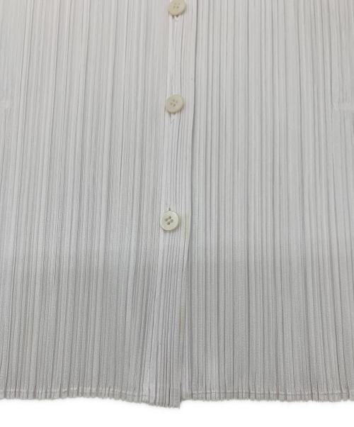 PLEATS PLEASE ISSEY MIYAKE（プリーツプリーズ イッセイミヤケ）PLEATS PLEASE ISSEY MIYAKE (プリーツプリーズ イッセイミヤケ) ■プリーツブラウス ホワイト サイズ:3の古着・服飾アイテム