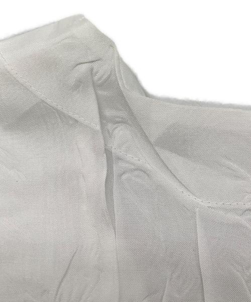 PLEATS PLEASE ISSEY MIYAKE（プリーツプリーズ イッセイミヤケ）PLEATS PLEASE ISSEY MIYAKE (プリーツプリーズ イッセイミヤケ) ベスト ホワイト サイズ:3の古着・服飾アイテム