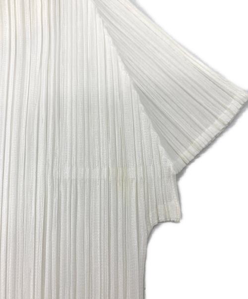 PLEATS PLEASE ISSEY MIYAKE（プリーツプリーズ イッセイミヤケ）PLEATS PLEASE ISSEY MIYAKE (プリーツプリーズ イッセイミヤケ) プリーツカットソー ホワイト サイズ:3の古着・服飾アイテム