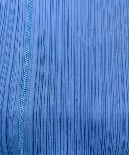PLEATS PLEASE ISSEY MIYAKE（プリーツプリーズ イッセイミヤケ）PLEATS PLEASE ISSEY MIYAKE (プリーツプリーズ イッセイミヤケ) ■ジップアッププリーツパーカー スカイブルー サイズ:3の古着・服飾アイテム