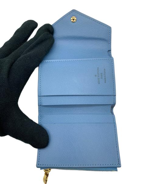 LOUIS VUITTON（ルイ ヴィトン）LOUIS VUITTON (ルイ ヴィトン) 3つ折り財布　ダミエ・アズール ポルトフォイユ・ゾエ スカイブルー×ホワイトの古着・服飾アイテム