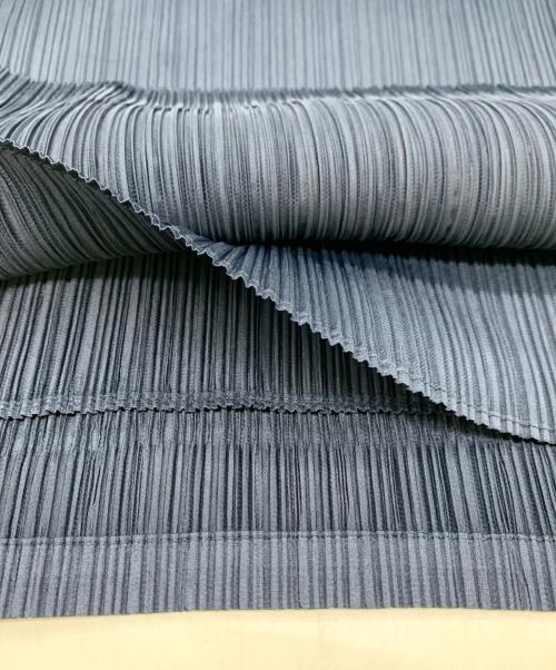 PLEATS PLEASE ISSEY MIYAKE（プリーツプリーズ イッセイミヤケ）PLEATS PLEASE ISSEY MIYAKE (プリーツプリーズ イッセイミヤケ) プリーツスカート ネイビー サイズ:3の古着・服飾アイテム