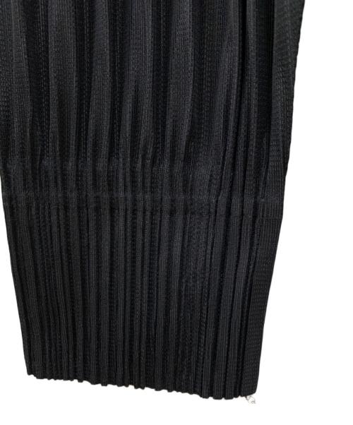 PLEATS PLEASE ISSEY MIYAKE（プリーツプリーズ イッセイミヤケ）PLEATS PLEASE ISSEY MIYAKE (プリーツプリーズ イッセイミヤケ) ■ジップアッププリーツパーカー ブラック サイズ:3の古着・服飾アイテム
