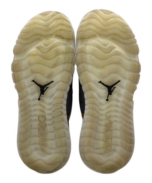 NIKE（ナイキ）NIKE (ナイキ) ハイカットスニーカー ブラウン サイズ:27.5cmの古着・服飾アイテム