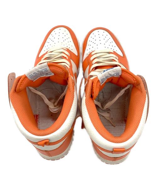 NIKE（ナイキ）NIKE (ナイキ) スニーカー オレンジ×ホワイト サイズ:27.5の古着・服飾アイテム
