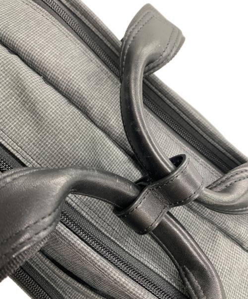 TUMI（トゥミ）TUMI (トゥミ) 3WAYビジネスバッグ グレーの古着・服飾アイテム