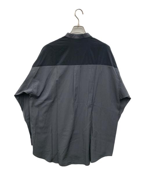antiqua（アンティカ）antiqua (アンティカ) 異素材切替バンドカラーシャツ グレー サイズ:FREEの古着・服飾アイテム