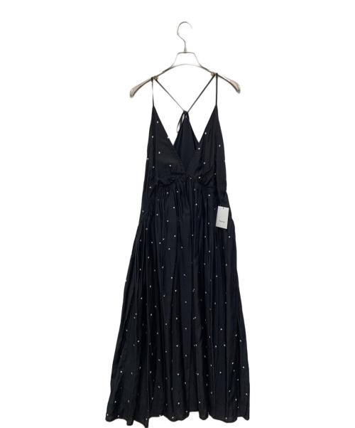 apart by（アパートバイ）Apart by (アパートバイ) キャミソールワンピース ブラック×ホワイト サイズ:FREE 未使用品の古着・服飾アイテム