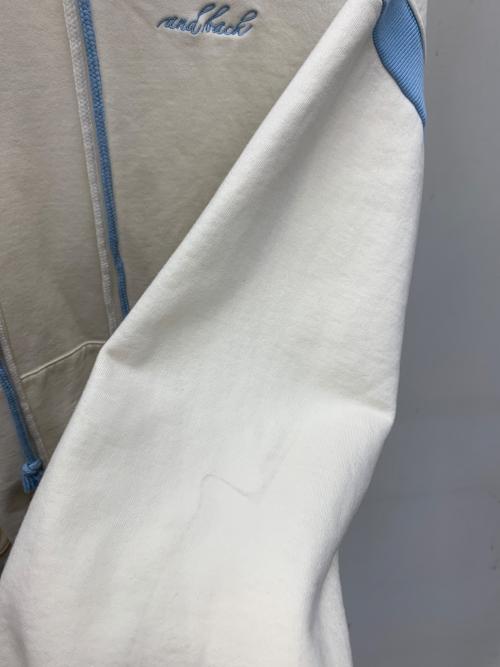 PREACH（プリーチ）PREACH (プリーチ) プルオーバーパーカー ベージュ サイズ:Sの古着・服飾アイテム