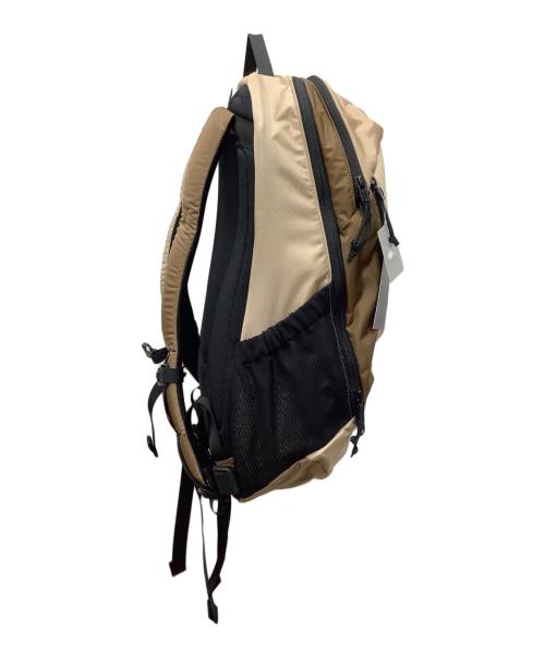ARC'TERYX（アークテリクス）ARC'TERYX (アークテリクス) BEAMS (ビームス) デイパック ベージュ 未使用品の古着・服飾アイテム