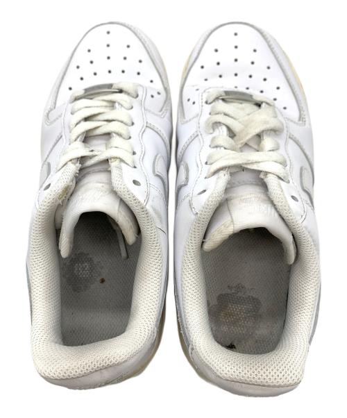 NIKE（ナイキ）NIKE (ナイキ) スニーカー ホワイト サイズ:23の古着・服飾アイテム