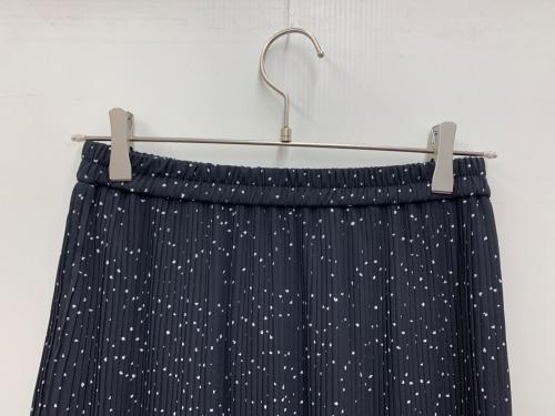 apart by lowrys（アパートバイローリーズ）apart by lowrys (アパートバイローリーズ) プリーツスカート ブラック×ホワイト サイズ:FREE 未使用品の古着・服飾アイテム