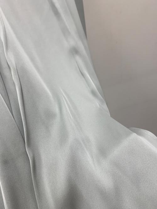 The rejoice（ザリジョイス）the rejoice (ザリジョイス) サテンスカート グリーン サイズ:FREE 未使用品の古着・服飾アイテム