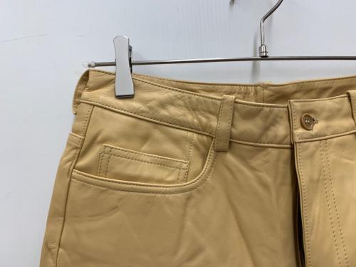 PAUL SMITH（ポールスミス）Paul Smith (ポールスミス) レザーパンツ ベージュ サイズ:W31 未使用品の古着・服飾アイテム