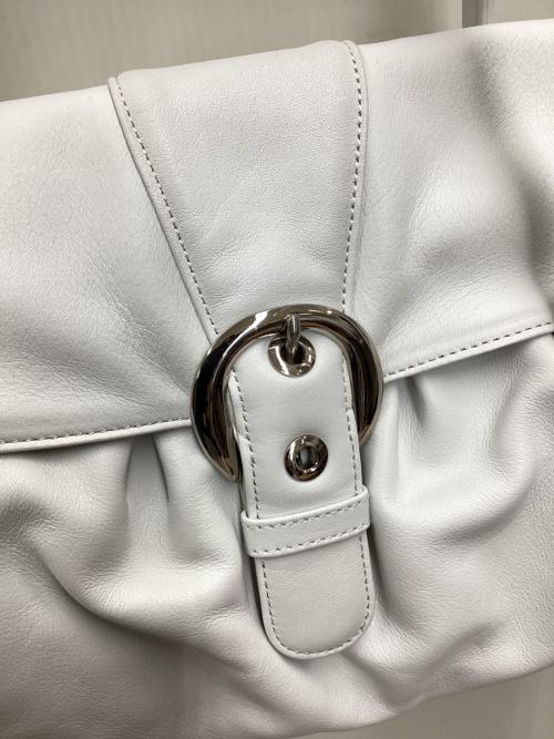 KITAMURA（キタムラ）KITAMURA (キタムラ) レザーハンドバッグ ホワイトの古着・服飾アイテム