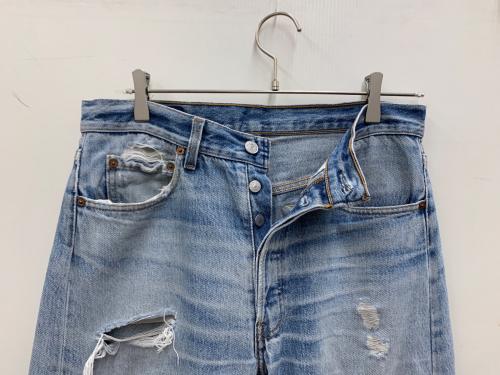 LEVI'S（リーバイス）LEVI'S (リーバイス) ダメージデニムパンツ インディゴ サイズ:W32の古着・服飾アイテム