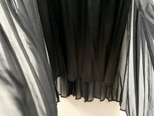 apart by lowrys（アパートバイローリーズ）apart by lowrys (アパートバイローリーズ) プリーツスカート ブラック サイズ:FREE 未使用品の古着・服飾アイテム