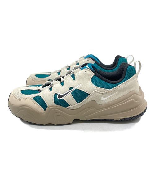 NIKE（ナイキ）NIKE (ナイキ) スニーカー ベージュ×グリーン サイズ:28.5の古着・服飾アイテム