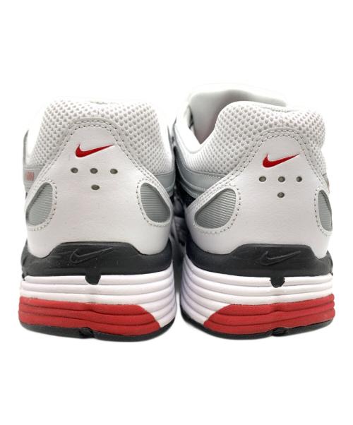 NIKE（ナイキ）NIKE (ナイキ) WMNS P-6000 ホワイト×レッド サイズ:28 未使用品の古着・服飾アイテム