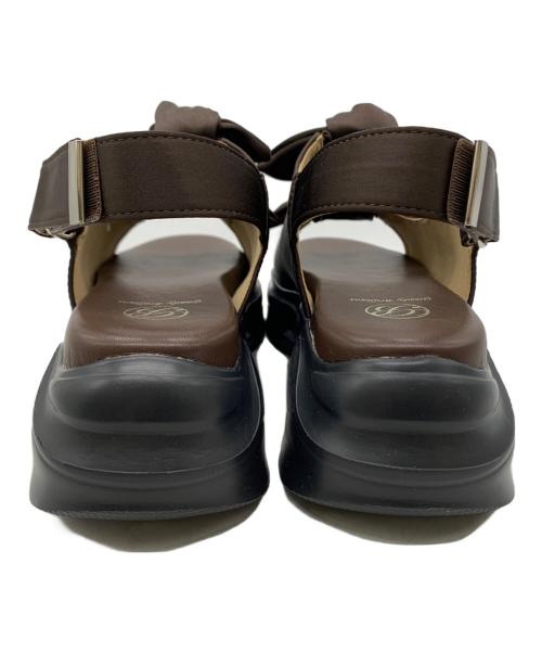 Gready Brilliant（グレディ ブリリアン）Gready Brilliant (グレディ ブリリアン) ストラップサンダル ブラウン サイズ:36 未使用品の古着・服飾アイテム