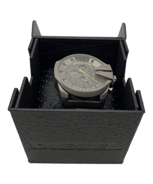 DIESEL（ディーゼル）DIESEL (ディーゼル) 腕時計 グレーの古着・服飾アイテム