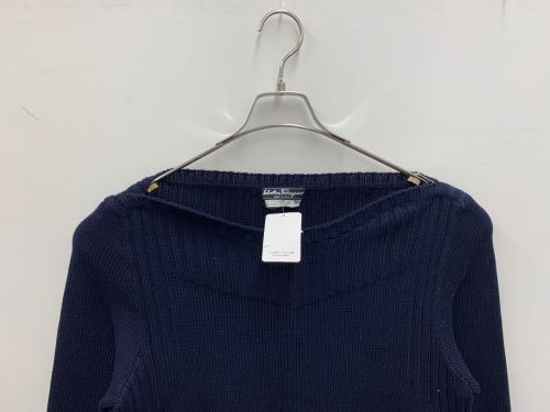 Salvatore Ferragamo（サルヴァトーレ フェラガモ）Salvatore Ferragamo (サルヴァトーレ フェラガモ) ニット ネイビー サイズ:XL 未使用品の古着・服飾アイテム