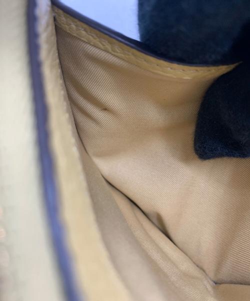 TORY BURCH（トリーバーチ）TORY BURCH (トリーバーチ) 2つ折り財布 ベージュの古着・服飾アイテム