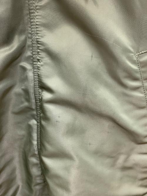 ALPHA INDUSTRIES（アルファインダストリーズ）ALPHA INDUSTRIES (アルファインダストリーズ) ミリタリーコート オリーブ サイズ:Lの古着・服飾アイテム