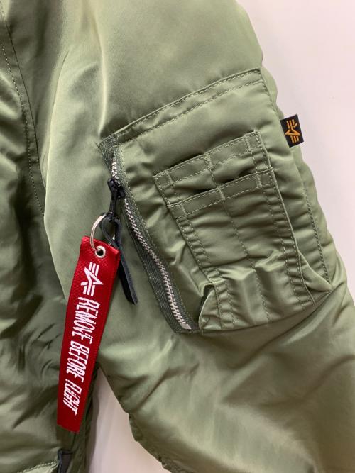 ALPHA INDUSTRIES（アルファインダストリーズ）ALPHA INDUSTRIES (アルファインダストリーズ) ミリタリーコート オリーブ サイズ:Lの古着・服飾アイテム