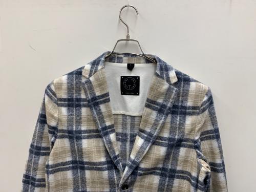 T-Jacket（ティージャケット）T-JACKET (ティージャケット) テーラードジャケット ベージュ×ネイビー サイズ:XLの古着・服飾アイテム