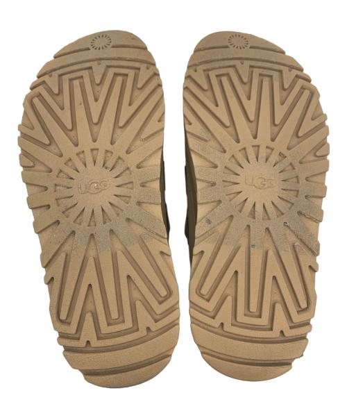 UGG（アグ）UGG (アグ) 厚底サンダル ベージュ サイズ:25の古着・服飾アイテム