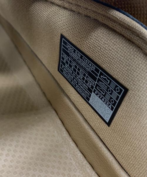 UGG（アグ）UGG (アグ) 厚底サンダル ベージュ サイズ:25の古着・服飾アイテム