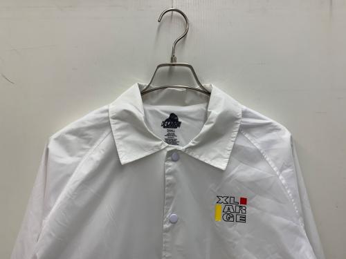 X-LARGE（エクストララージ）X-LARGE (エクストララージ) コーチジャケット ホワイト サイズ:Sの古着・服飾アイテム