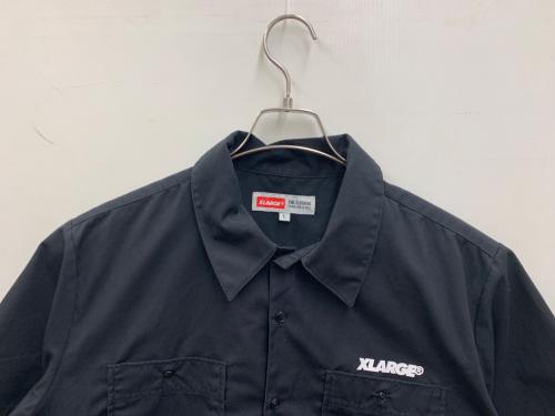 X-LARGE（エクストララージ）X-LARGE (エクストララージ) 半袖シャツ ブラック サイズ:Lの古着・服飾アイテム