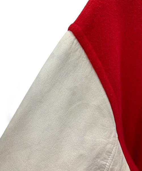 DESCENTE（デサント）DESCENTE (デサント) スタジャン レッド×アイボリーの古着・服飾アイテム