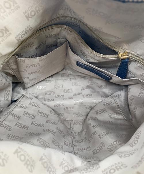 MICHAEL KORS（マイケル・コース）MICHAEL KORS (マイケルコース) レザーショルダーバッグ ネイビーの古着・服飾アイテム