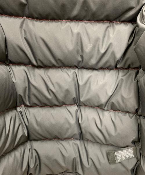 THE NORTH FACE（ザ ノース フェイス）THE NORTH FACE (ザ ノース フェイス) ダウンジャケット レッド×ブラック サイズ:Sの古着・服飾アイテム