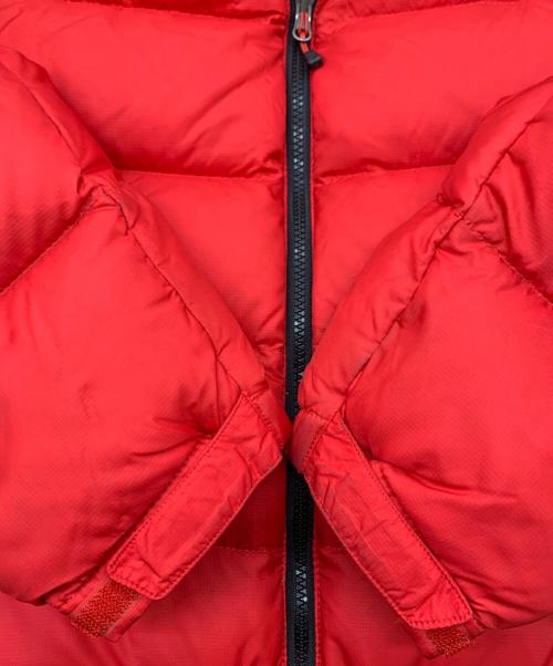 THE NORTH FACE（ザ ノース フェイス）THE NORTH FACE (ザ ノース フェイス) ダウンジャケット レッド×ブラック サイズ:Sの古着・服飾アイテム