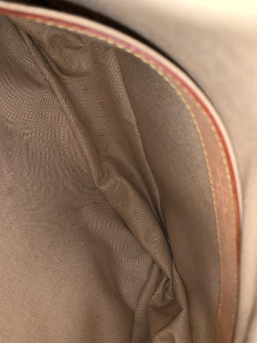 LOUIS VUITTON（ルイ ヴィトン）LOUIS VUITTON (ルイ ヴィトン) ショルダーバッグ ホワイトの古着・服飾アイテム