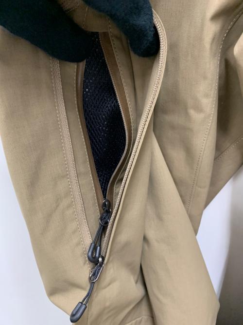 GOLDWIN（ゴールドウイン）GOLDWIN (ゴールドウイン) コーデュラ エンデューロ パンツ ベージュ サイズ:4 未使用品の古着・服飾アイテム