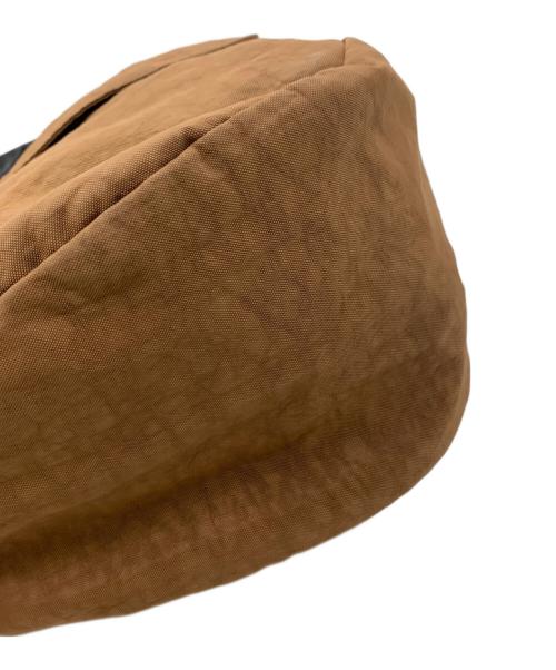 healthy back bag（ヘルシーバックバッグ）HEALTHY BACK BAG (ヘルシーバックバッグ) ボディーバッグ ブラウンの古着・服飾アイテム