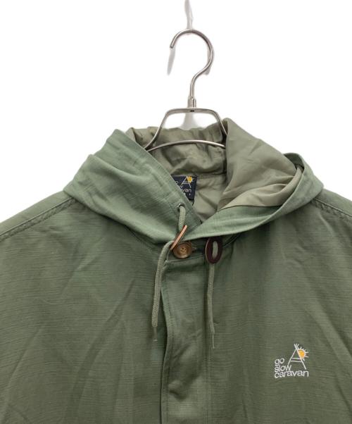 go slow caravan（ゴースローキャラバン）go slow caravan (ゴースローキャラバン) スラブサテンパネル刺繍モッズコート オリーブ サイズ:L 未使用品の古着・服飾アイテム