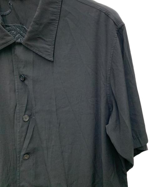 whiteland Blackburn（ホワイトランドブラックバーン）whiteland Blackburn (ホワイトランドブラックバーン) 半袖シャツ ブラック サイズ:FREEの古着・服飾アイテム
