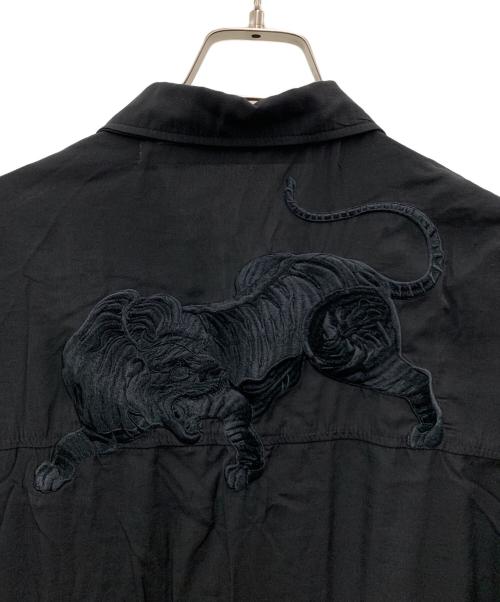 whiteland Blackburn（ホワイトランドブラックバーン）whiteland Blackburn (ホワイトランドブラックバーン) 半袖シャツ ブラック サイズ:FREEの古着・服飾アイテム