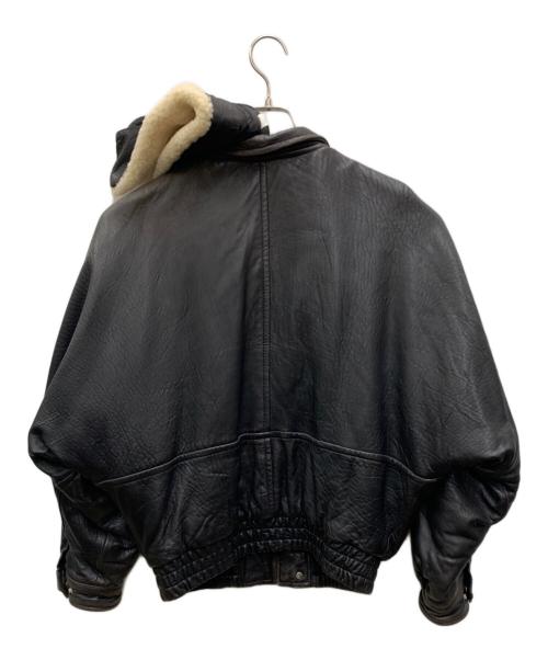 ROBERT COMSTOCK（ロバートコムストック）ROBERT COMSTOCK (ロバートコムストック) レザーブルゾン ブラック サイズ:USA40の古着・服飾アイテム