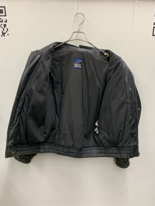 ROBERT COMSTOCK（ロバートコムストック）ROBERT COMSTOCK (ロバートコムストック) レザーブルゾン ブラック サイズ:USA40の古着・服飾アイテム