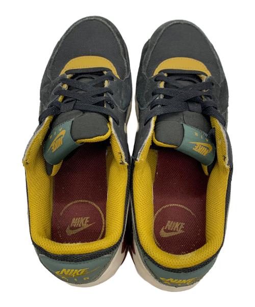 NIKE（ナイキ）NIKE (ナイキ) スニーカー ブラック×カーキ サイズ:27の古着・服飾アイテム