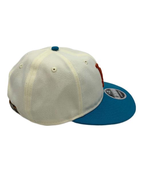 New Era（ニューエラ）New Era (ニューエラ) KEBOZ (ケボズ) キャップ アイボリー×ブルーの古着・服飾アイテム